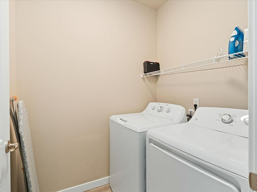 Furnished Finder property 916049_2 photo 22