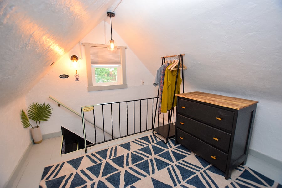King sized comfy bed in bedroom