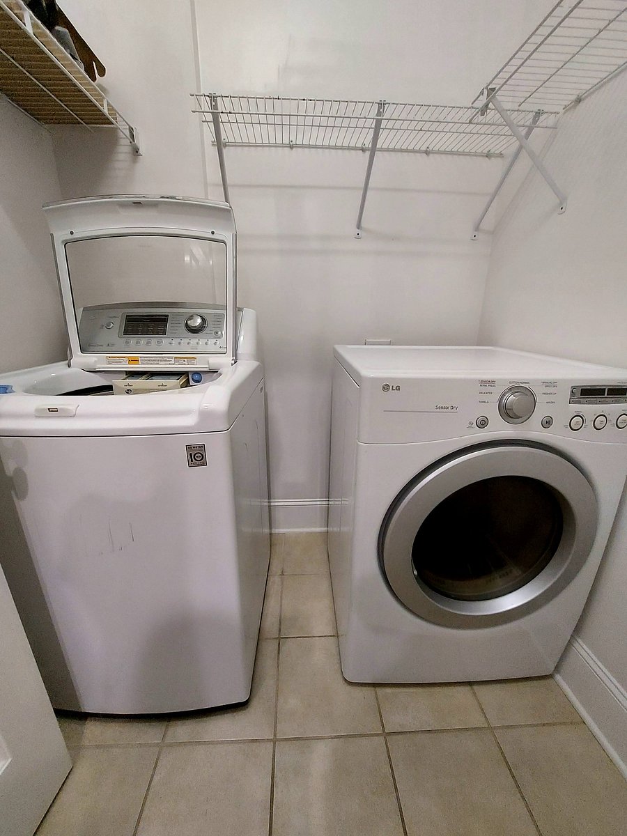 SHARED--laundry, another view