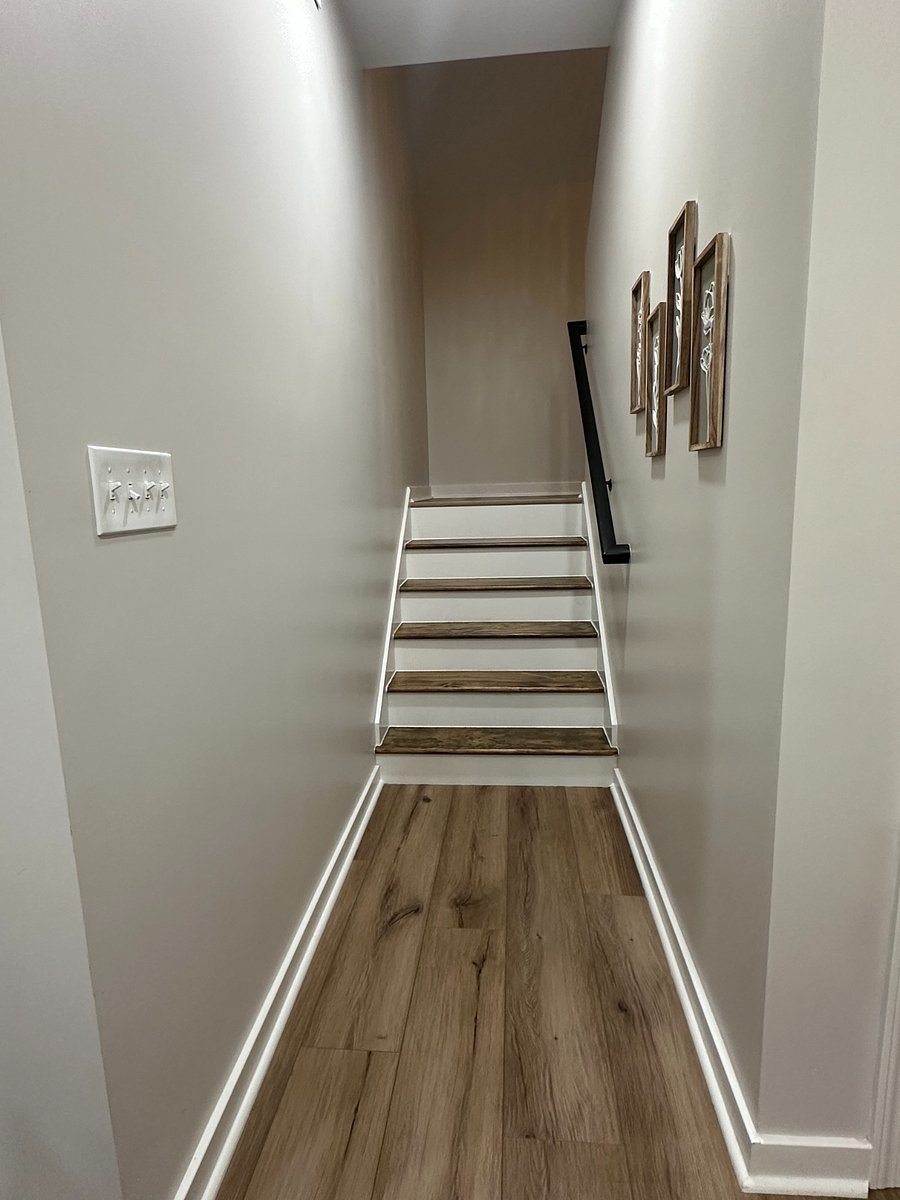 Stairs to Bedroom 1/Bathroom 1