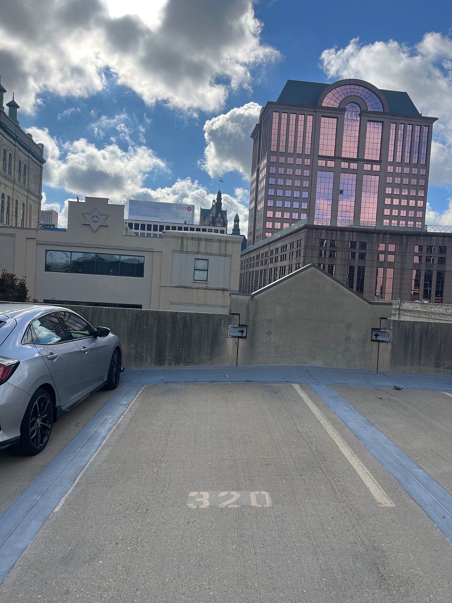 Assigned parking space on rooftop level
