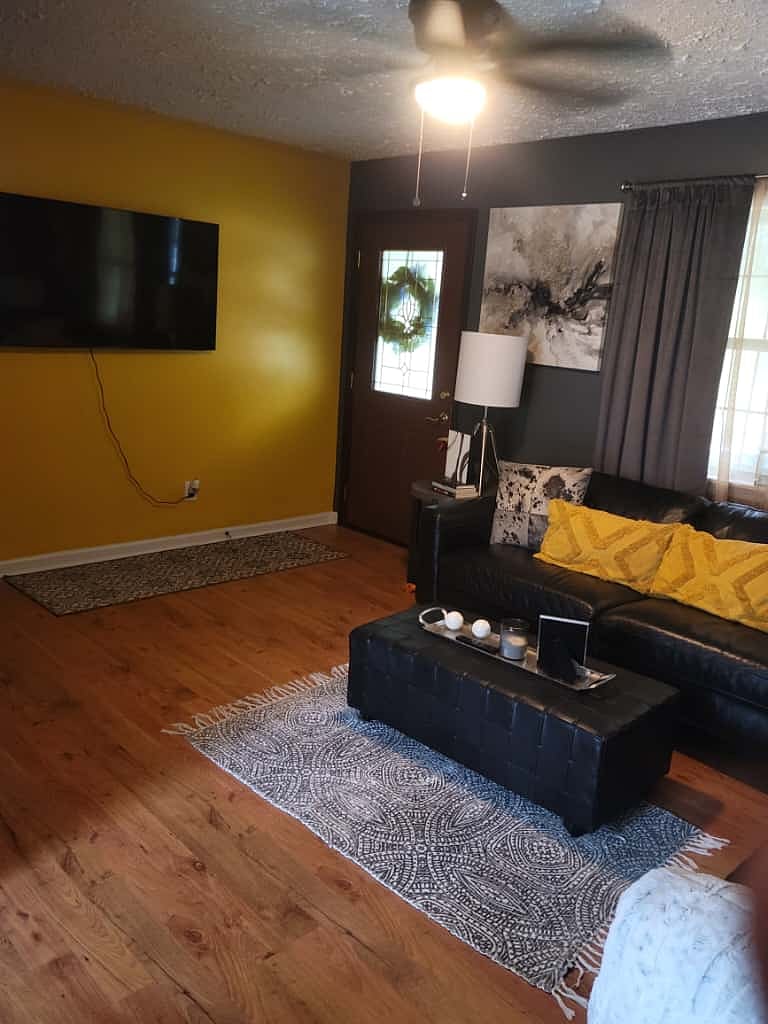 Comfortable shared sitting area designed for relaxation  ideal for reading, journaling, or quiet downtime.