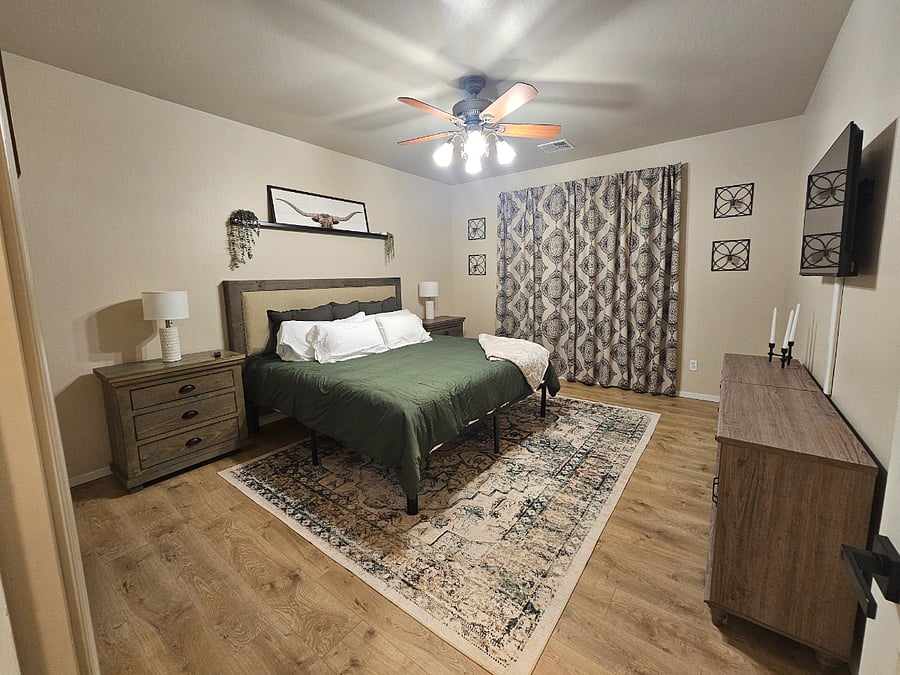Master BR - King bed and smart TV