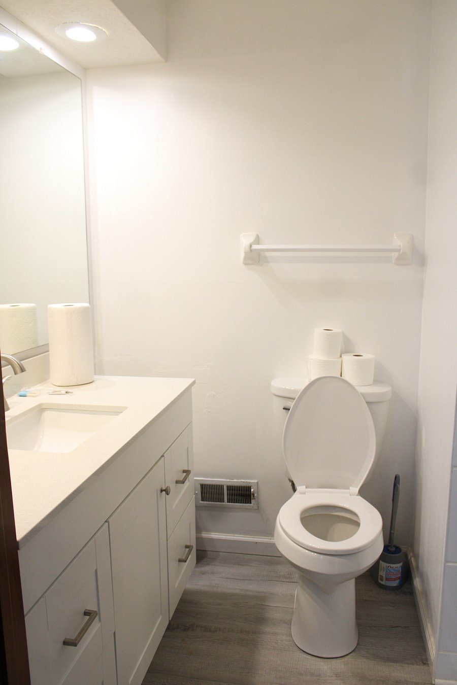Private Full Bathroom
