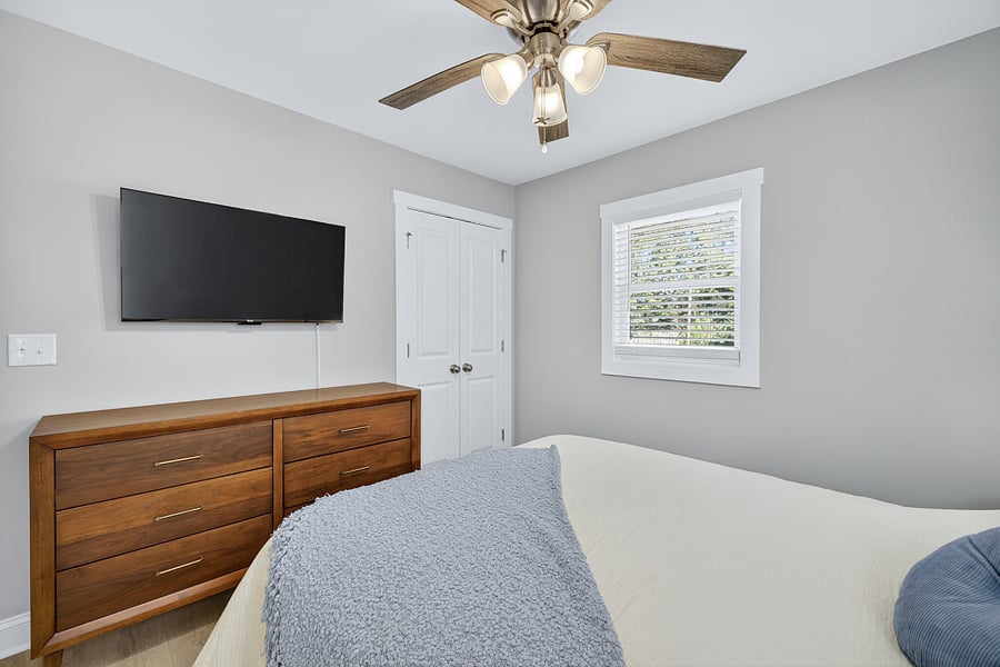 Second bedroom with queen bed and Roku TV