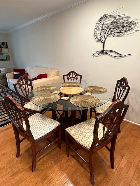 Dining Area - Upper Level