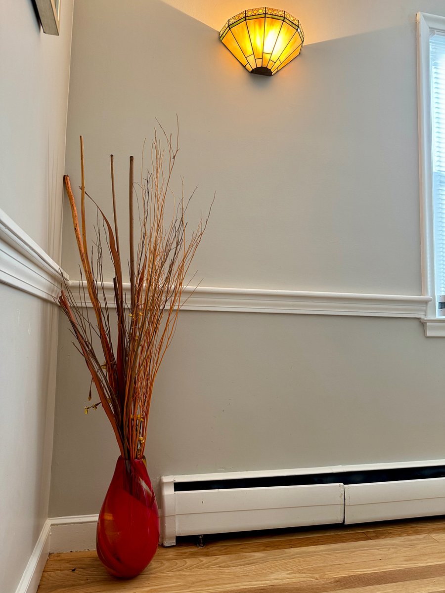 Decorations troughout
