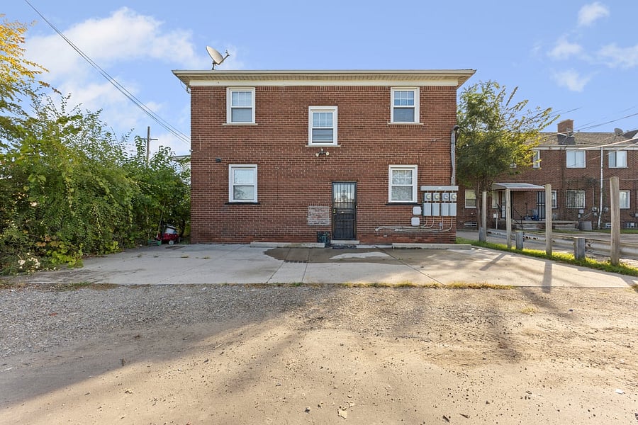 Secure, on-site parking directly behind the quad well-maintained and easy to access. Perfect for traveling professionals and long-term guests.