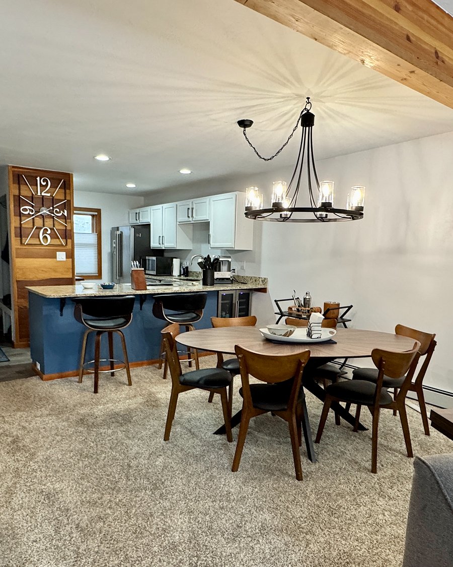 Kitchen + dining seats 8.