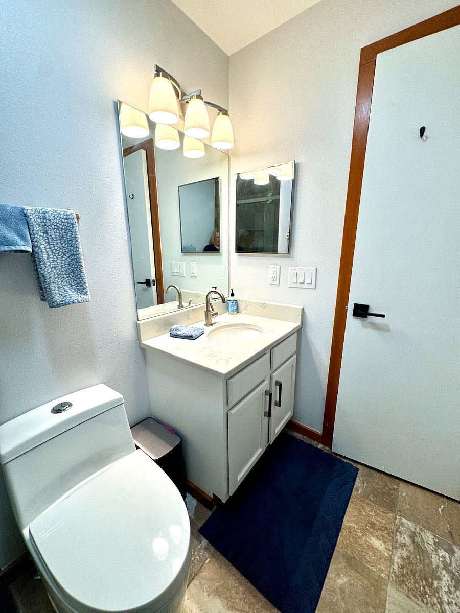 Second bath sink area.