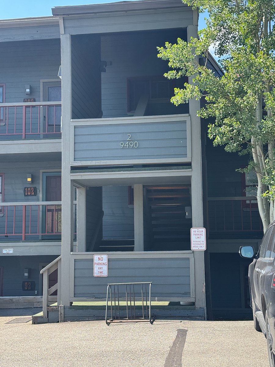 We are in Snowscape building #2, unit is ground level, down a few steps to the right.