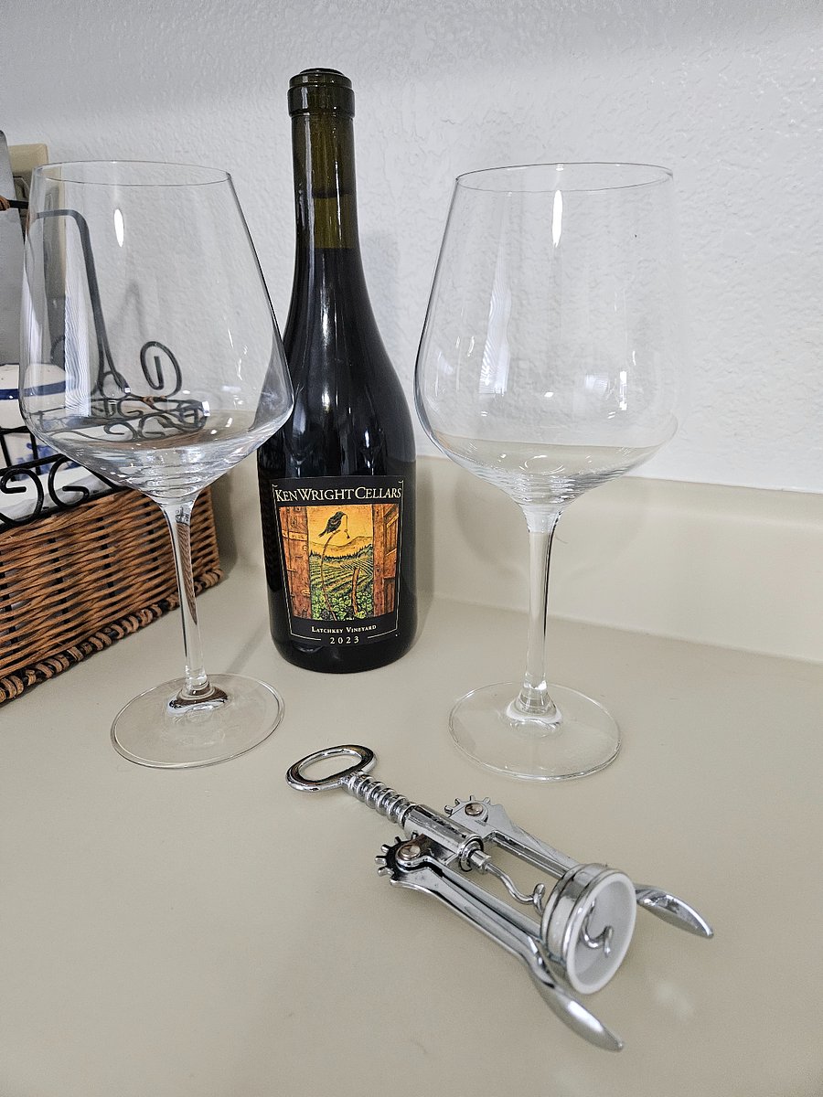 You will be in the heart of the Willamette Valley's Wine Country!