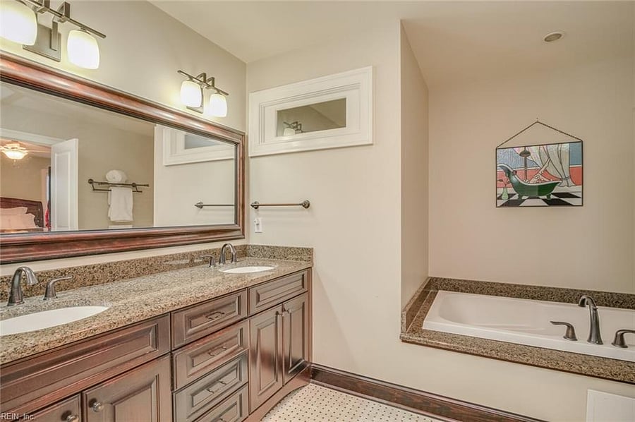 Primary bath