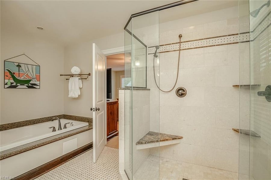 Primary bath