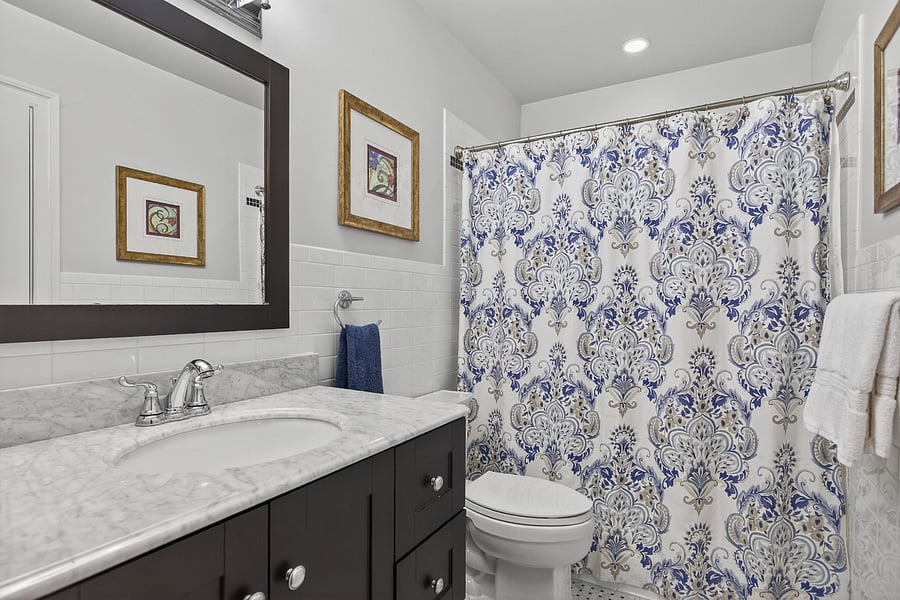 Bath (BR 2 attached)