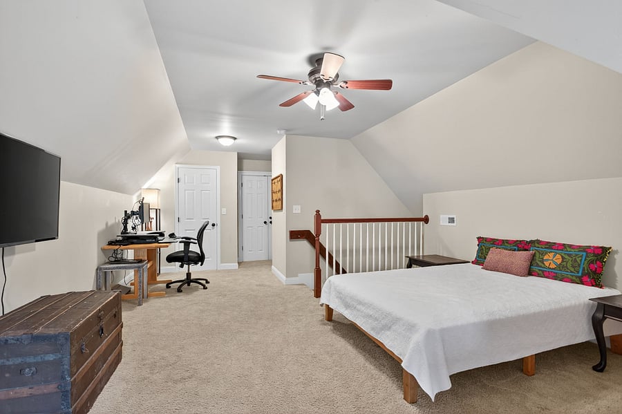 BR 4- finished 3rd floor with two office workstations and attached bath