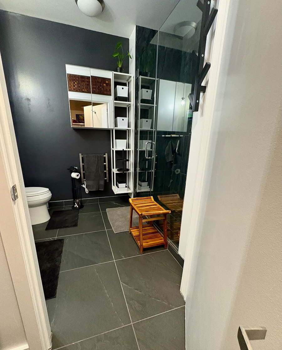 The bathroom is spacious and was remodeled* just a couple years ago.

* a friend shared w/me an important difference between "flips" and "remodeled" houses <-- the latter (like ours) is done with attention to detail as the homeowner lives there.