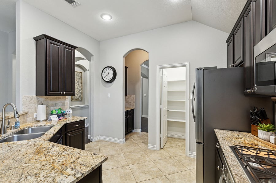 Furnished Finder property 917132_1 photo 9
