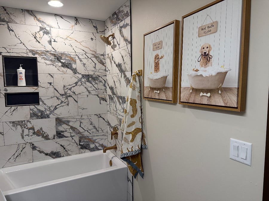 Shared hall bath with tub/shower combo