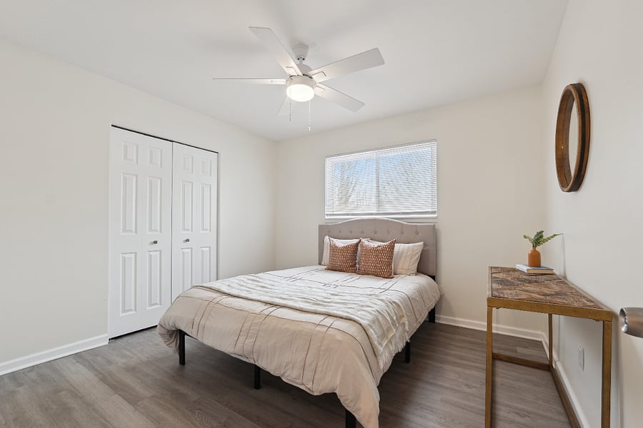 Bedroom 1B