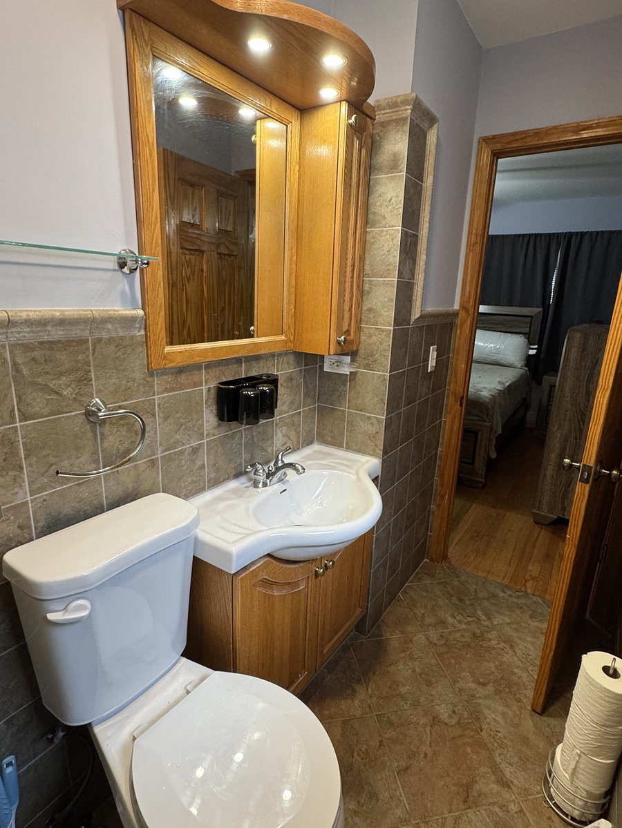 Private en-suite bathroom
