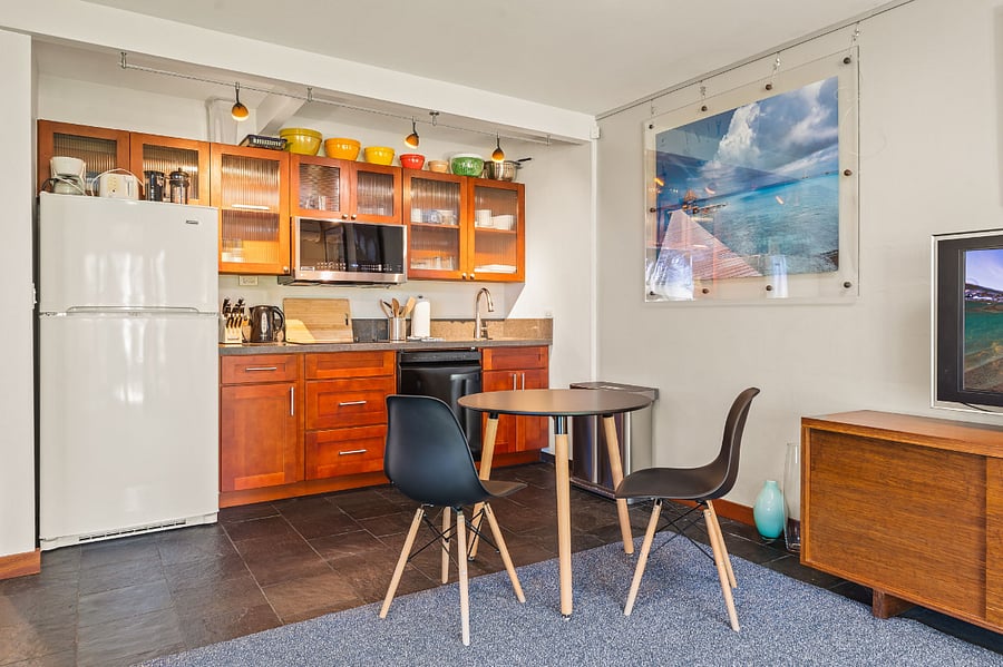 Kitchen / Living Room