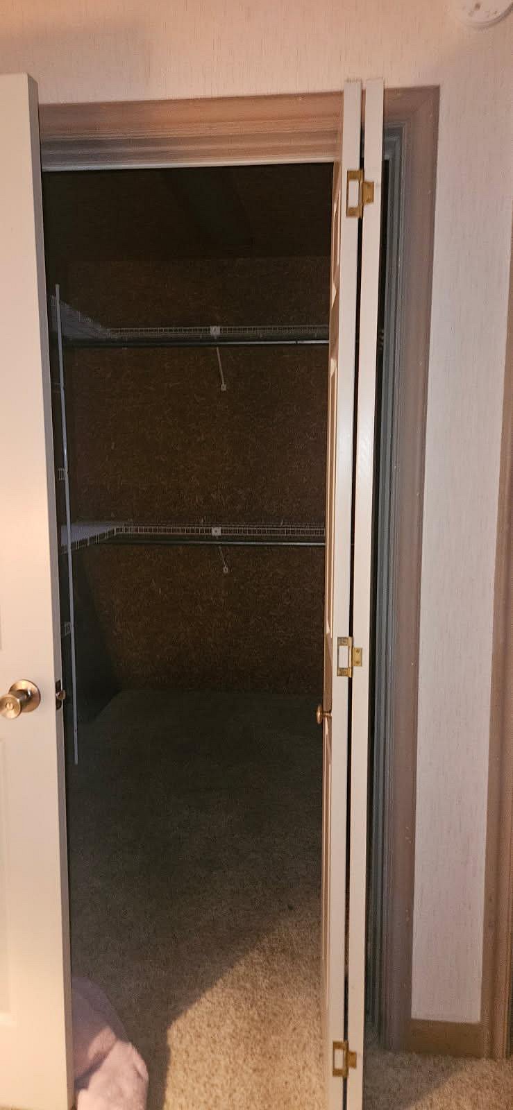 Walk in closet