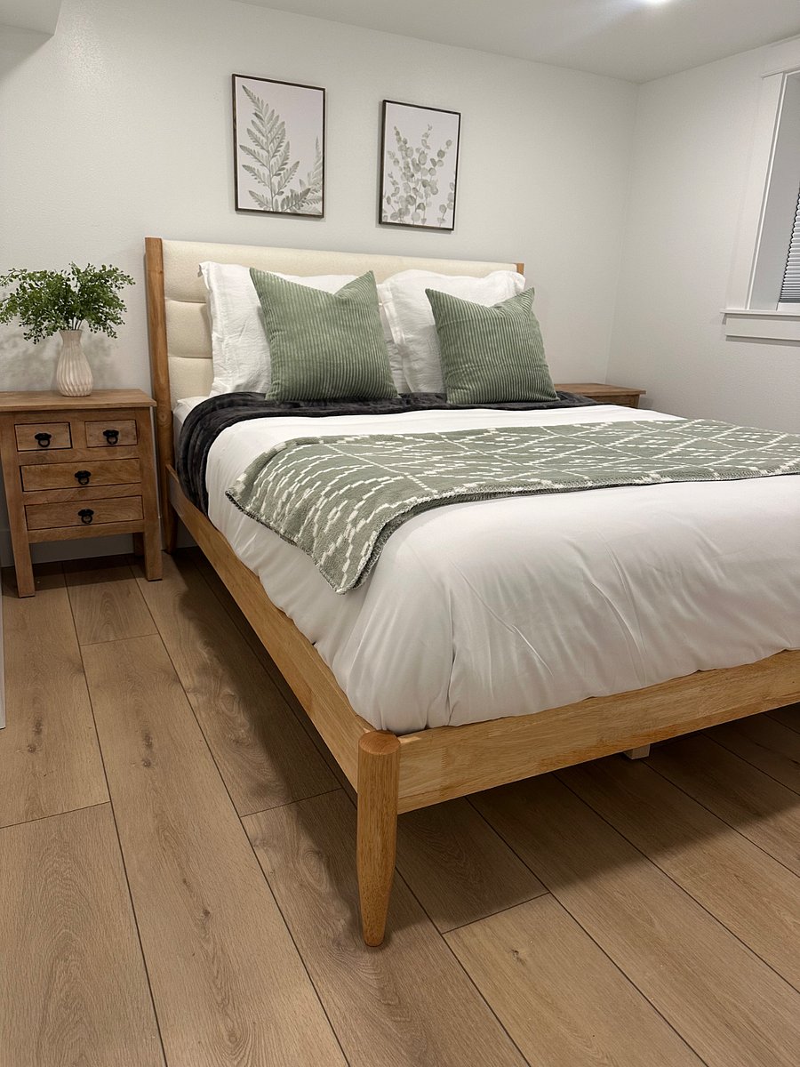 North bedroom. Queen bed. Wall mounted streaming ready TV