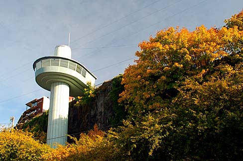 The iconic Oregon City Elevator offers quick access to downtown. Just a few minutes walk from your home. 
