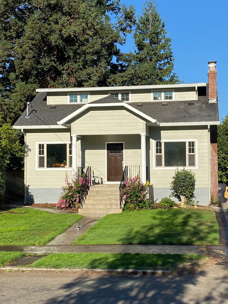 Street view. The home is in the McLoughlin Historic District among many historic homes. 