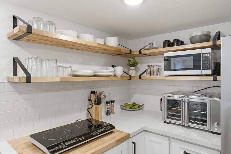 Duxtop dual cooktop, air fryer & microwave for your meal prep.