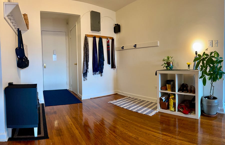 Entryway (shared)