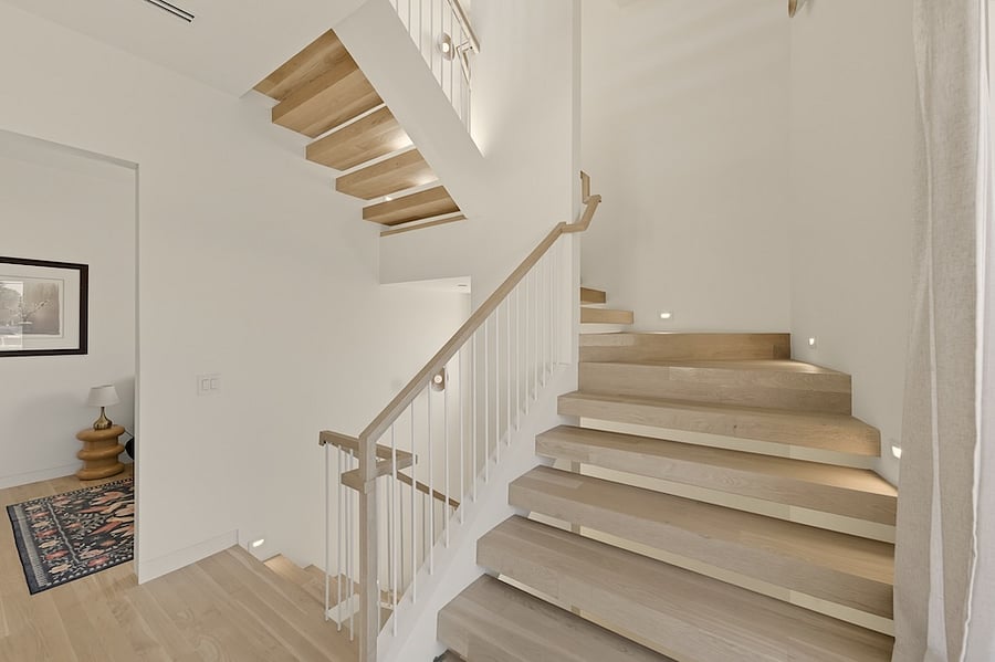 2nd level stairs