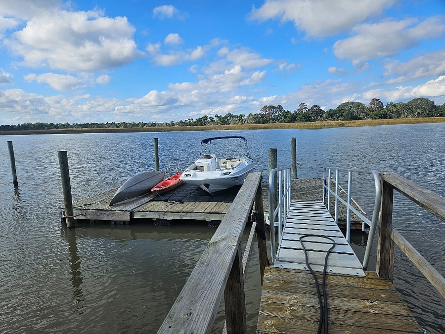 Private Deep Water Dock pic