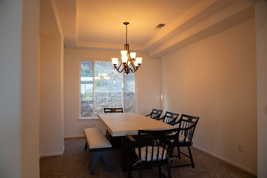 Dining seats 8