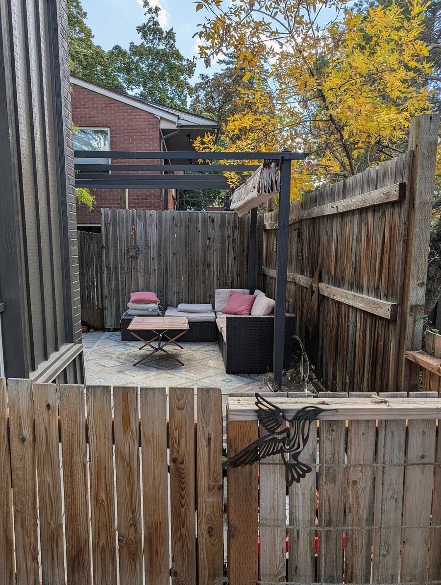 outdoor living area