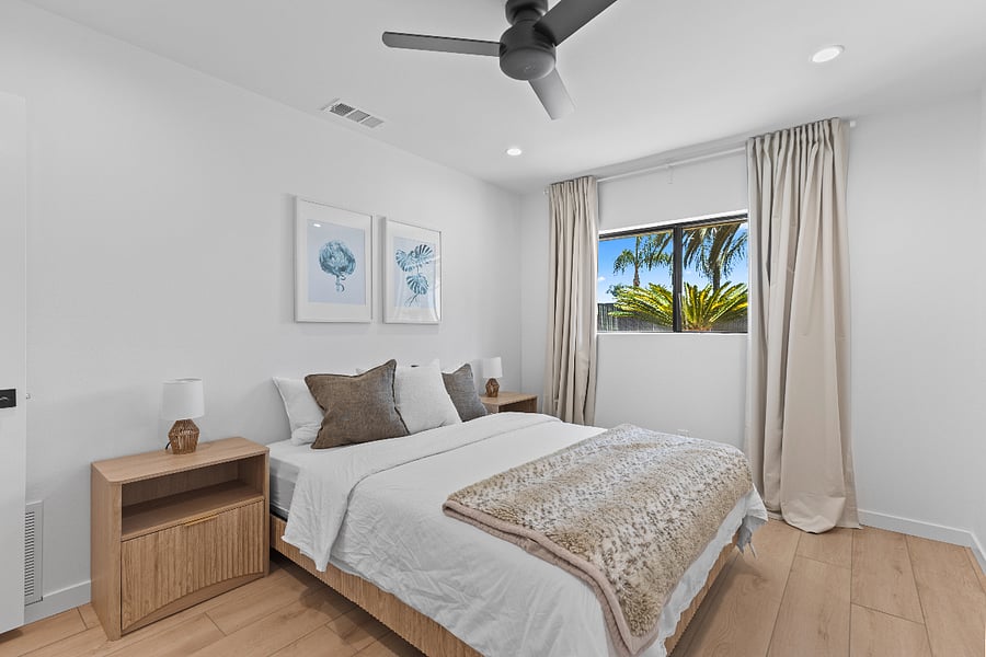 Queen bedroom