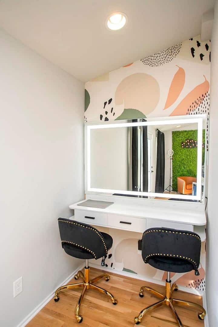 Double vanity or workspace