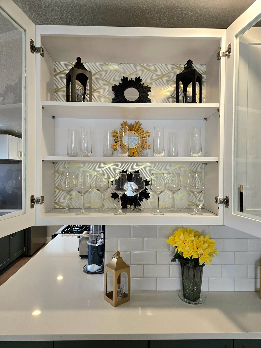 Wine and champagne glass set