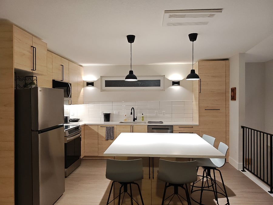 Full size kitchen is fully stocked with everything you need to cook and bake.