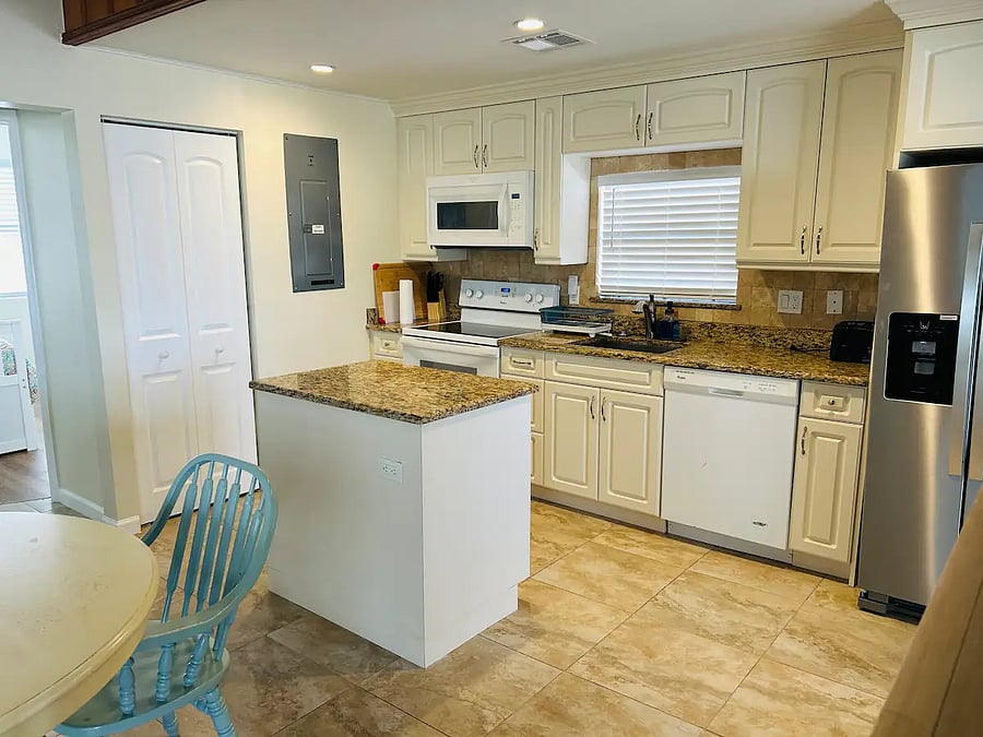Furnished Finder property 918015_1 photo 7