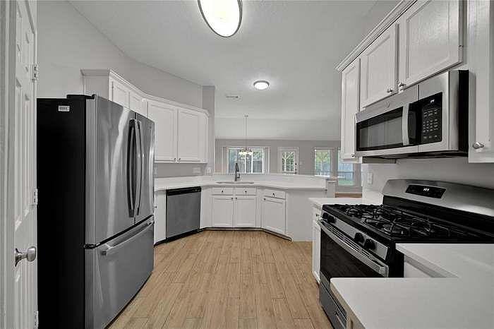 Furnished Finder property 918050_1 photo 4
