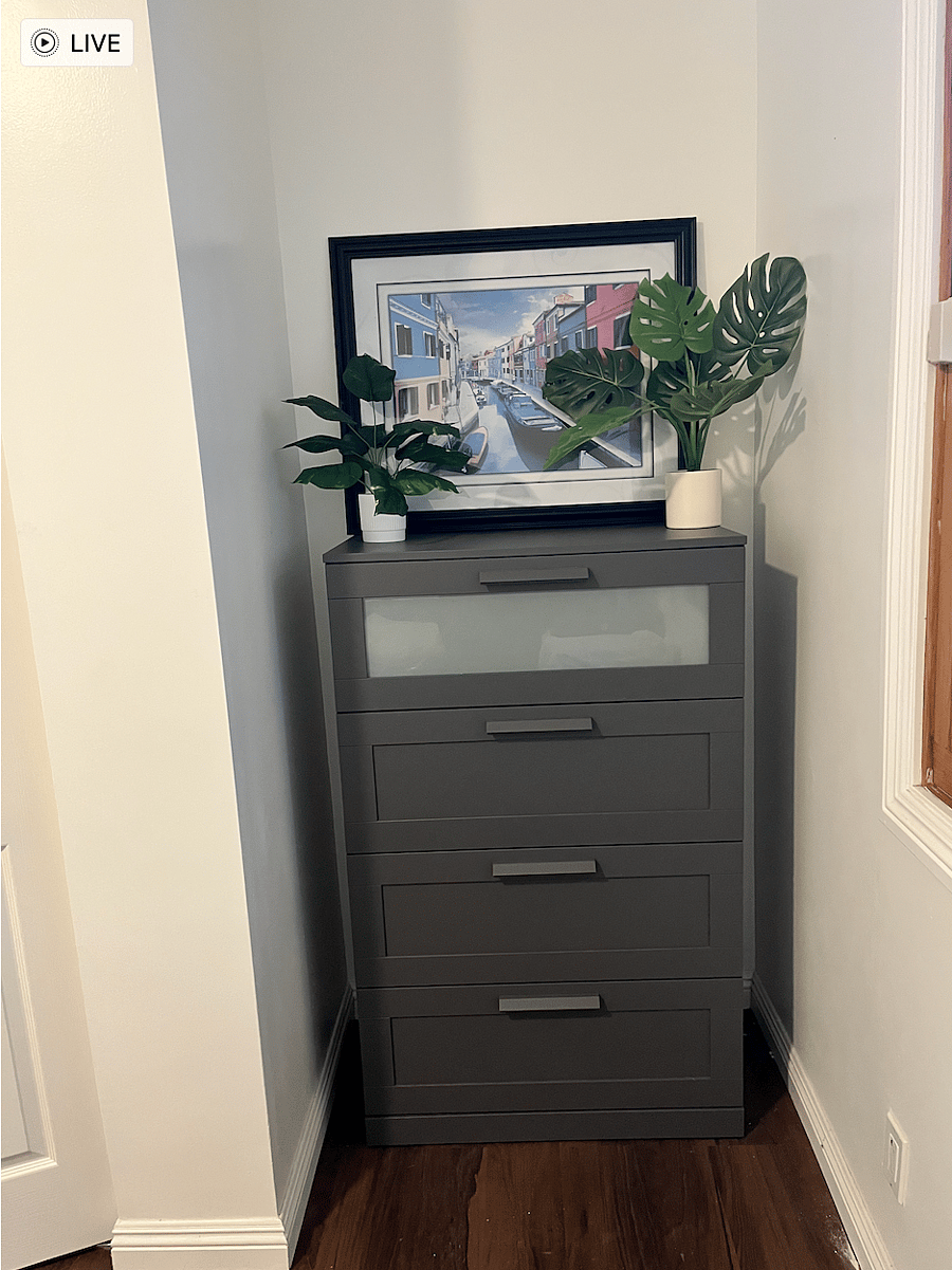 Dresser