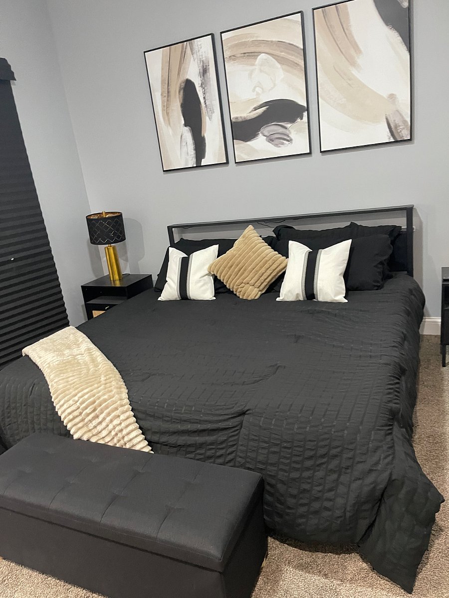 2nd Floor Master Bedroom 