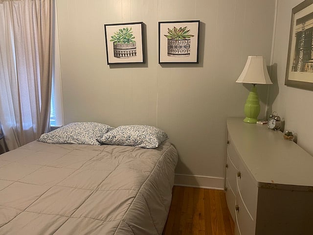 2nd bedroom