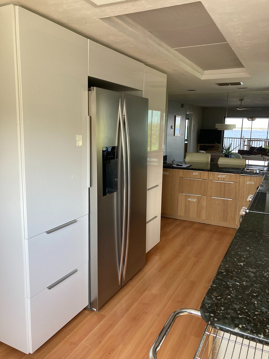 Newly remodeled kitchen.