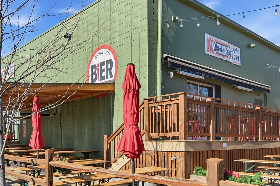 Nearby Restaurants