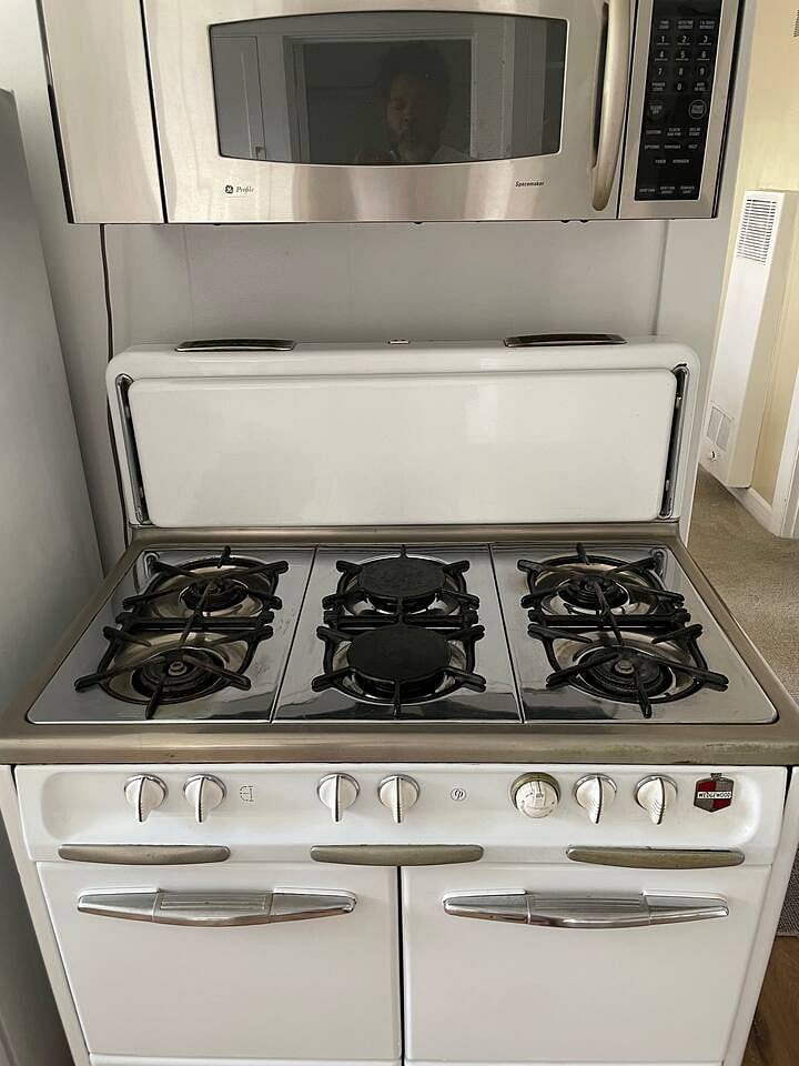Vintage - Working Stove