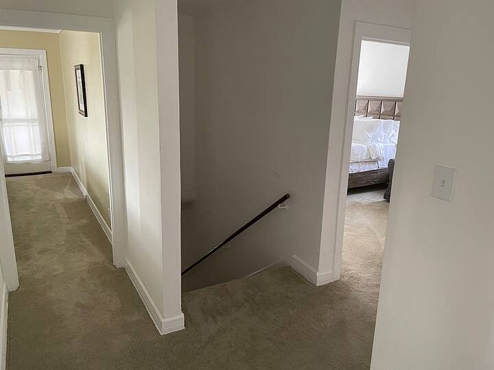 Upper Area @ Entry Stairs