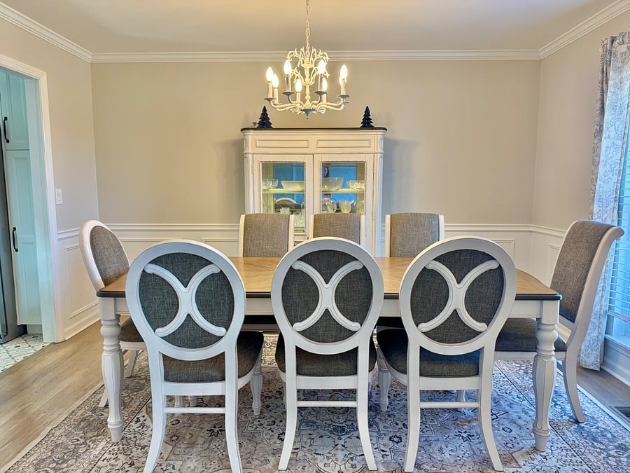 Separate dining room